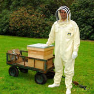 le-travail-au-rucher-se-proteger-gamme-sheriff-combinaison-sherriff-couleur-toutes-tailles
