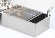 le-travail-en-miellerie-le-travail-du-miel-filtration-bac-decanteur-lega-double-cuve