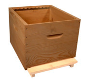 les-ruches-les-ruches-particulieres-ruches-dadant-emboitables-corps-emboitable-d10-sans-cadres