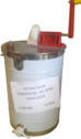 le-travail-en-miellerie-l-extraction-extraction-manuelle-extracteur-tangenciel-4-1-2-sans-pieds-lega