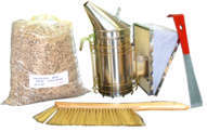 le-travail-au-rucher-le-petit-materiel-enfumoirs-kit-travail-au-rucher