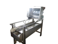 le-travail-en-miellerie-la-desoperculation-machines-a-desoperculer-machine-a-desoperculer-dv2-lega