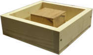 les-ruches-les-nourrisseurs-nourrisseurs-bois-paraffines-nourrisseur-couvre-cadres-bois-miniplus