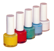 le-travail-au-rucher-l-elevage-des-reines-marquage-des-reines-peinture-a-reine-blanche